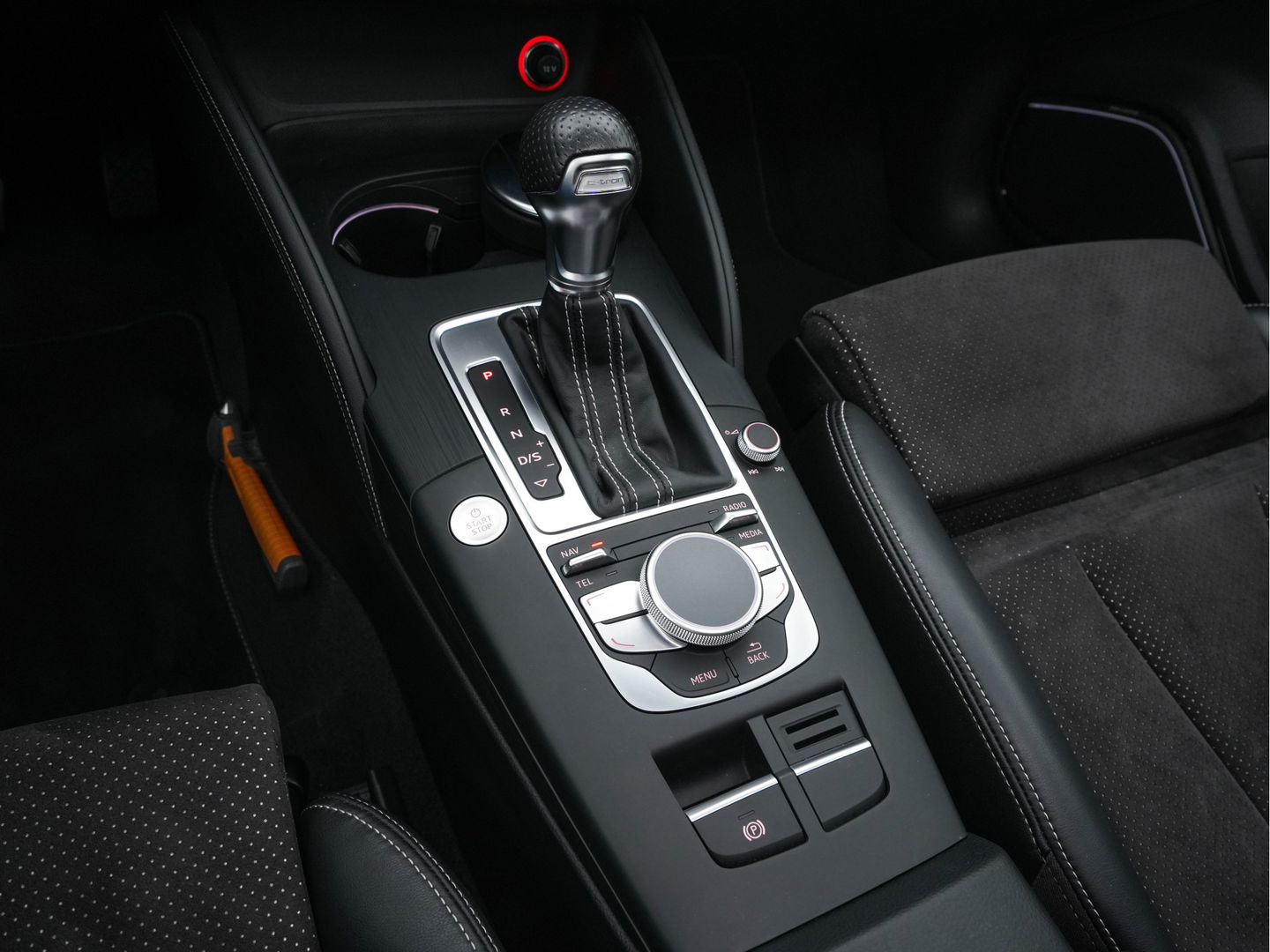 Audi A3 Sportback 1.4 e-tron PHEV Ambition Pro Line plus Aut. *PANO | LEATHER-ALCANTARA | BANG&OLUFSEN-AUDIO | FULL-LED | KEYLESS | NAVI-FULLMAP | SPORT-SEATS | ECC | PRIVACY-GLASS | PDC | SHIFT-PADDLES | CRUISE | 18''ALU*