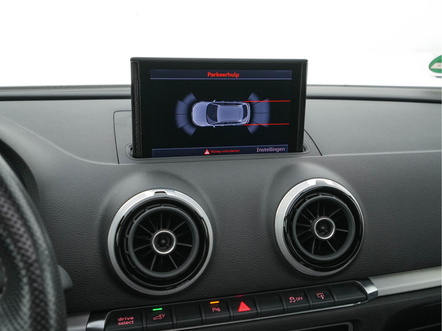 Audi A3 Sportback 1.4 e-tron PHEV Ambition Pro Line plus Aut. *PANO | LEATHER-ALCANTARA | BANG&OLUFSEN-AUDIO | FULL-LED | KEYLESS | NAVI-FULLMAP | SPORT-SEATS | ECC | PRIVACY-GLASS | PDC | SHIFT-PADDLES | CRUISE | 18''ALU*