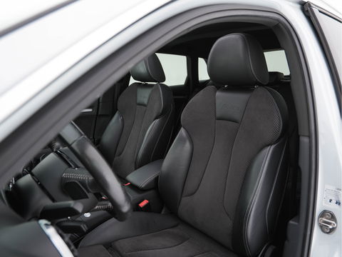 Audi A3 Sportback 1.4 e-tron PHEV Ambition Pro Line plus Aut. *PANO | LEATHER-ALCANTARA | BANG&OLUFSEN-AUDIO | FULL-LED | KEYLESS | NAVI-FULLMAP | SPORT-SEATS | ECC | PRIVACY-GLASS | PDC | SHIFT-PADDLES |  CRUISE | 18''ALU*