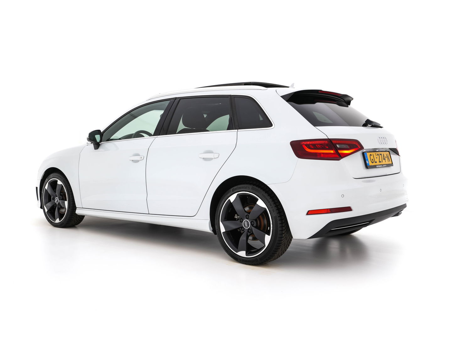 Audi A3 Sportback 1.4 e-tron PHEV Ambition Pro Line plus Aut. *PANO | LEATHER-ALCANTARA | BANG&OLUFSEN-AUDIO | FULL-LED | KEYLESS | NAVI-FULLMAP | SPORT-SEATS | ECC | PRIVACY-GLASS | PDC | SHIFT-PADDLES | CRUISE | 18''ALU*