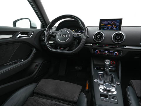 Audi A3 Sportback 1.4 e-tron PHEV Ambition Pro Line plus Aut. *PANO | LEATHER-ALCANTARA | BANG&OLUFSEN-AUDIO | FULL-LED | KEYLESS | NAVI-FULLMAP | SPORT-SEATS | ECC | PRIVACY-GLASS | PDC | SHIFT-PADDLES |  CRUISE | 18''ALU*