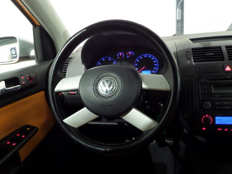 Volkswagen Polo 1.4-16V Cross "Origineel NL!" 1e eigenaar! Schuifdak Airco Cruise-control Climatronic, in uniek mooie staat !