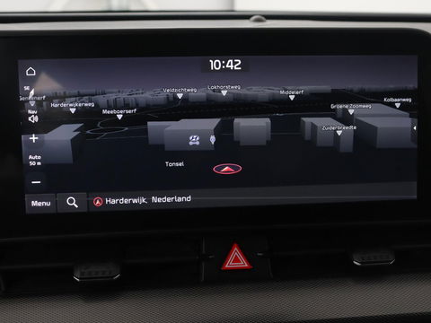 Kia Sportage 1.6 T-GDi Plug-in Hybrid AWD DynamicLine | Adaptive cruise | Camera | Carplay | Navigatie | Full LED | Parkeerhulp | Digital Cockpit | PHEV | Plug In