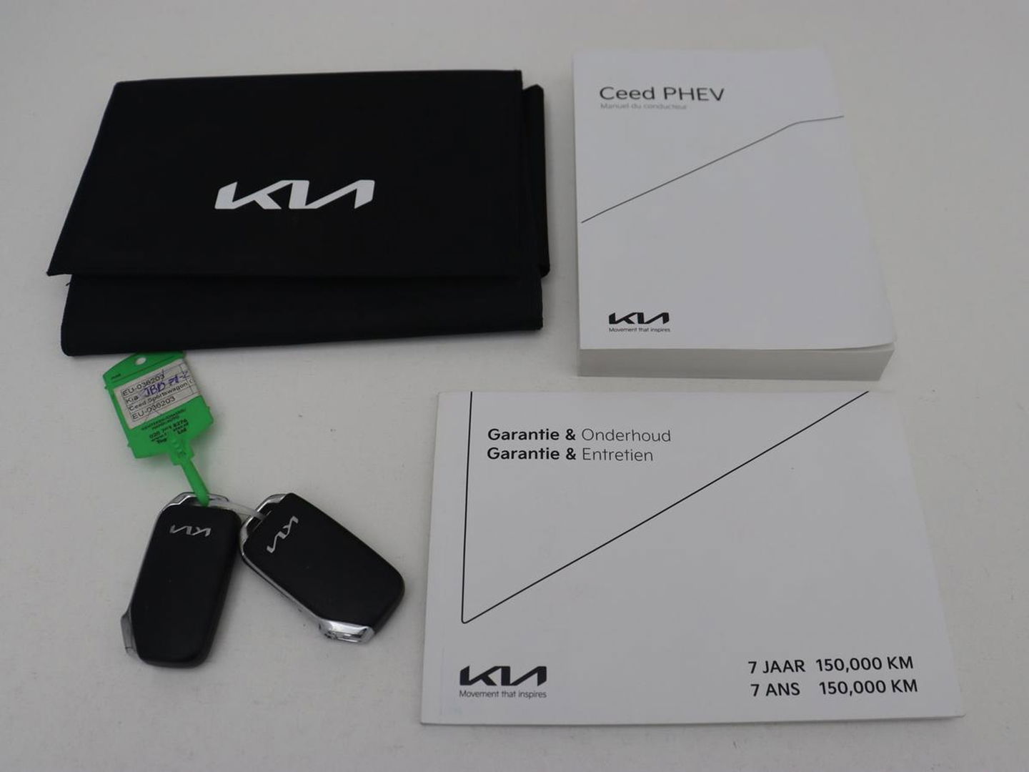 Kia Ceed Sportswagon 1.6 GDI PHEV ExecutiveLine | Automaat | Camera | Cruise control | Climate control | LMV 17 inch | LED | Stuurverwarming | Stoelverwarming | Lane assist | Navigatie
