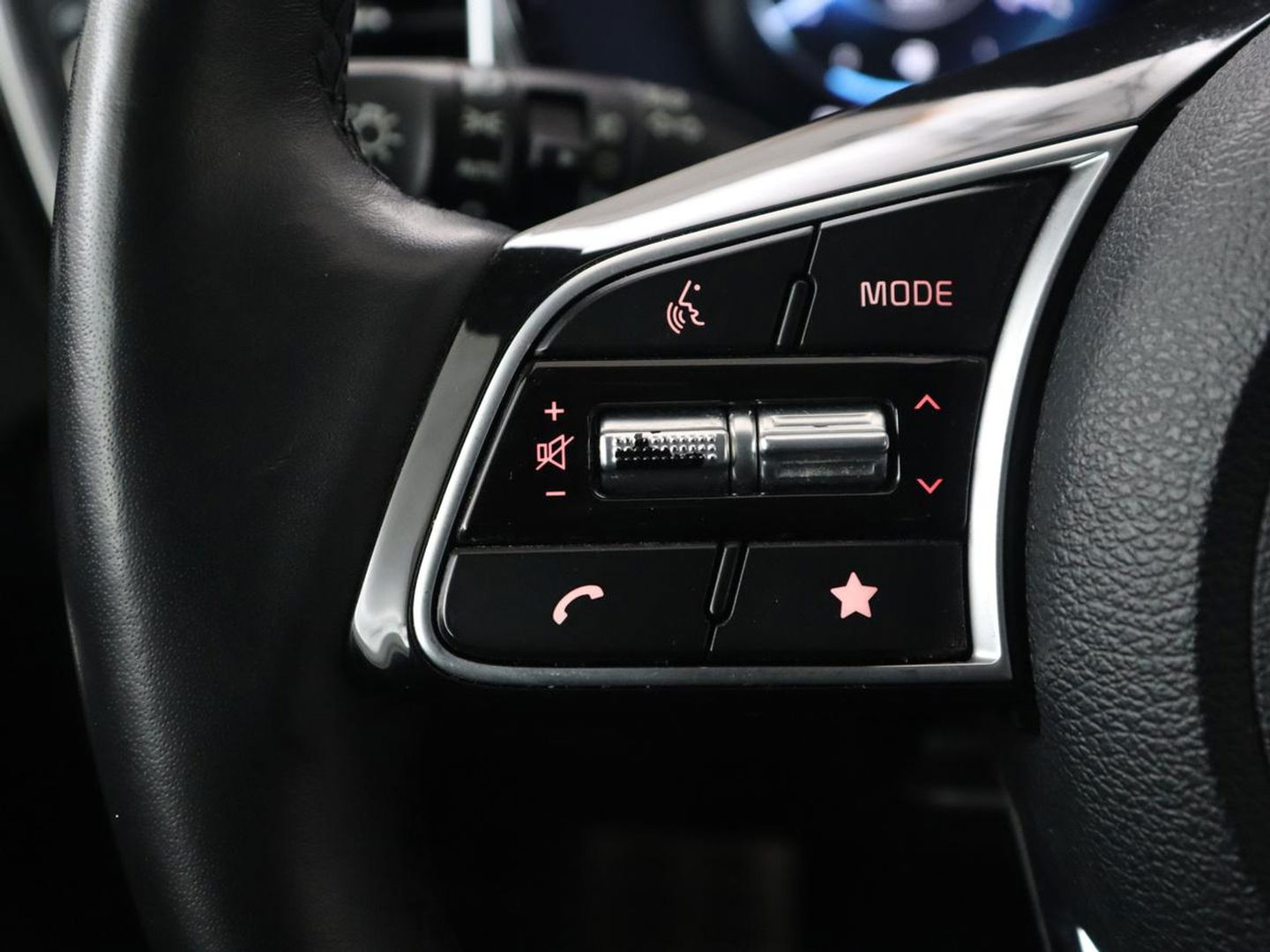 Kia Ceed Sportswagon 1.6 GDI PHEV ExecutiveLine | Automaat | Camera | Cruise control | Climate control | LMV 17 inch | LED | Stuurverwarming | Stoelverwarming | Lane assist | Navigatie