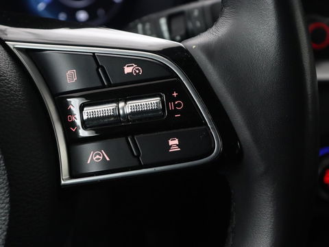 Kia Ceed Sportswagon 1.6 GDI PHEV ExecutiveLine | Automaat | Camera | Cruise control | Climate control | LMV 17 inch | LED | Stuurverwarming | Stoelverwarming | Lane assist | Navigatie