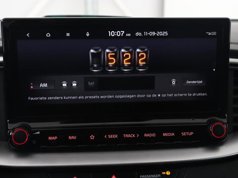 Kia Ceed Sportswagon 1.6 GDI PHEV ExecutiveLine | Automaat | Camera | Cruise control | Climate control | LMV 17 inch | LED | Stuurverwarming | Stoelverwarming | Lane assist | Navigatie