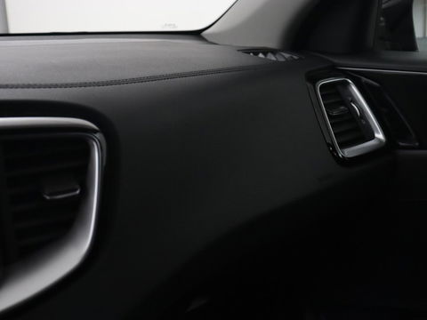Kia Ceed Sportswagon 1.6 GDI PHEV ExecutiveLine | Automaat | Camera | Cruise control | Climate control | LMV 17 inch | LED | Stuurverwarming | Stoelverwarming | Lane assist | Navigatie