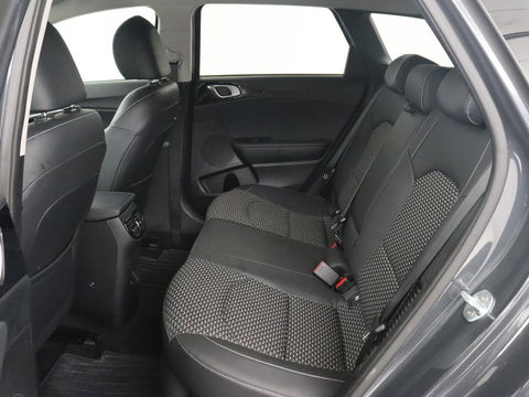 Kia Ceed Sportswagon 1.6 GDI PHEV ExecutiveLine | Automaat | Camera | Cruise control | Climate control | LMV 17 inch | LED | Stuurverwarming | Stoelverwarming | Lane assist | Navigatie