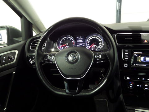 Volkswagen Golf 1.2 TSI Highline CUP Edition "Origineel NL!" Navigatie Bluetooth Parkeersens, van 2e eigenaar in uniek mooie staat