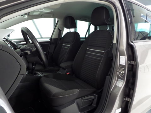 Volkswagen Golf 1.2 TSI Highline CUP Edition "Origineel NL!" Navigatie Bluetooth Parkeersens, van 2e eigenaar in uniek mooie staat