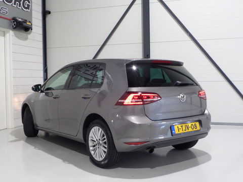 Volkswagen Golf 1.2 TSI Highline CUP Edition "Origineel NL!" Navigatie Bluetooth Parkeersens, van 2e eigenaar in uniek mooie staat