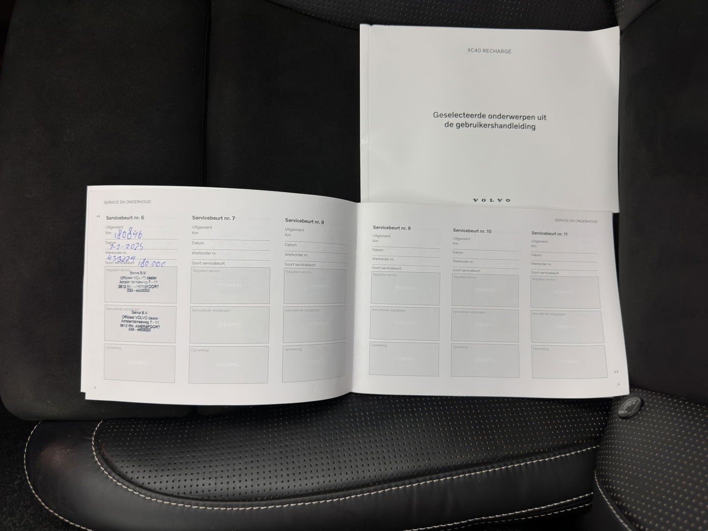 Volvo XC40 Recharge P8 AWD R-Design [ 3-Fase ] { SOH-89%} (INCL-BTW) *PANO | LEATHER-ALCANTARA | DIGI-COCKPIT | FULL-LED | PREMIUM-AUDIO | CARPLAY | KEYLESS | NAVI-FULLMAP | ECC | PDC | HEATED-SPORTSEATS | BLIS | PRIVACY-GLASS | 19''ALU*