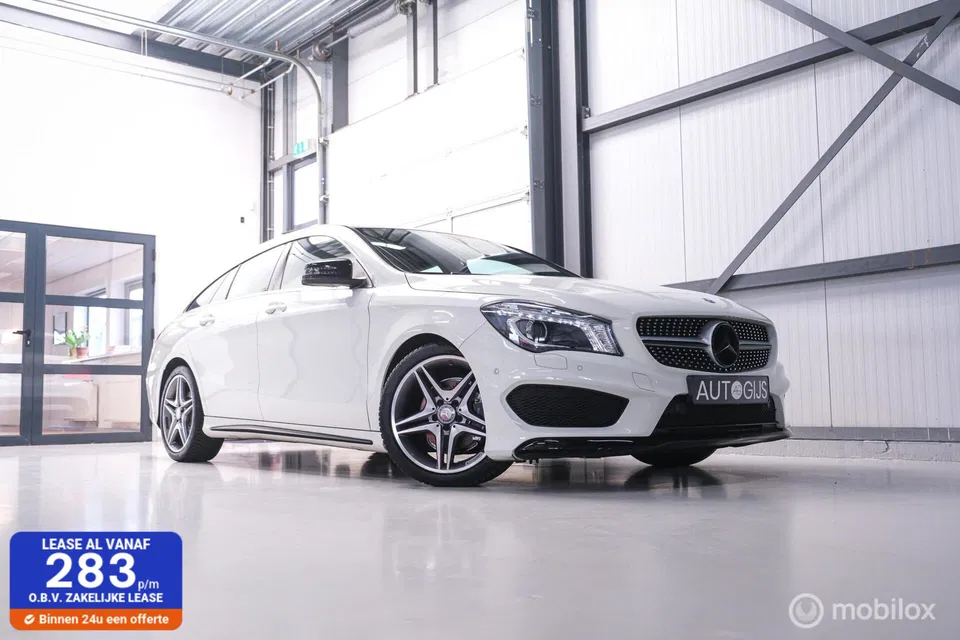 Mercedes-Benz CLA-Klasse Shooting Brake 180 AMG Line | Panorama | Trekhaak | Sportleder | LED | Navigatie | NL auto NAP | Rijklaarprijs |