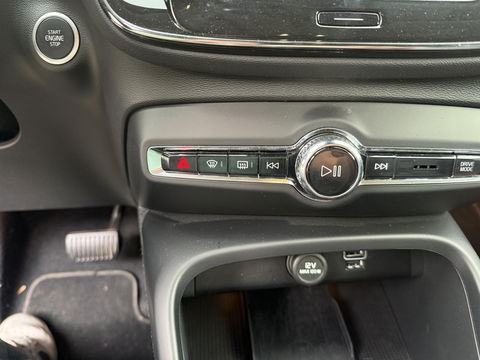 Volvo XC40 1.5 T4 Plug-in hybrid 211PK l Leder l Trekhaak