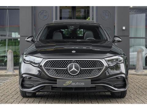Mercedes-Benz E-Klasse E300e AMG 313pk Hybrid Panoramadak Superscreen Night pakket MBUX Digital light NLauto Keyless 20" LMV