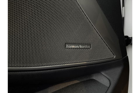 BMW 3-serie 320i 184PK Executive Edition M-sport | Sfeerverlichting | LED | Virtual Cockpit | HuD | Harman/Kardon | Carplay | 18"LMV