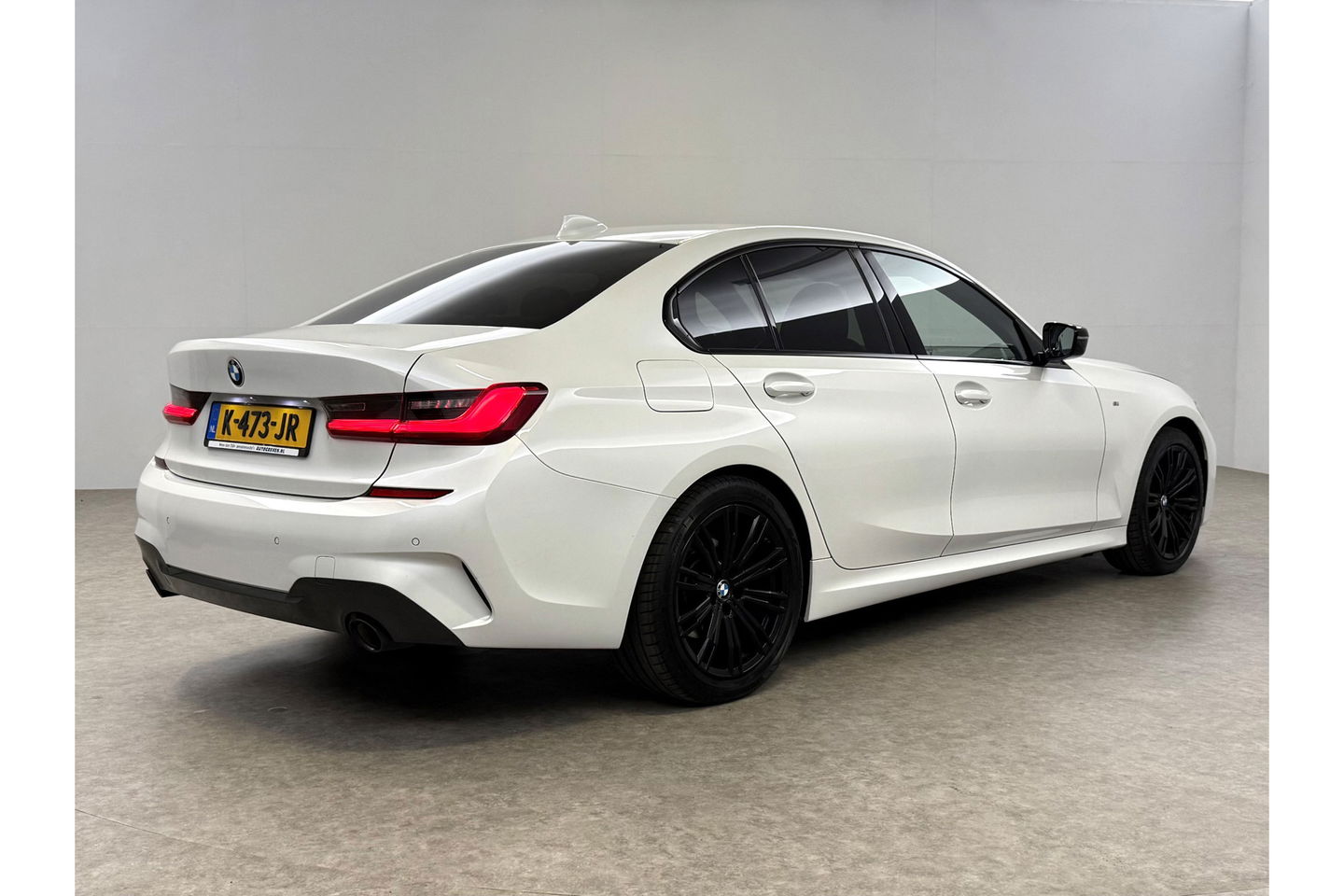 BMW 3-serie 320i 184PK Executive Edition M-sport | Sfeerverlichting | LED | Virtual Cockpit | HuD | Harman/Kardon | Carplay | 18"LMV