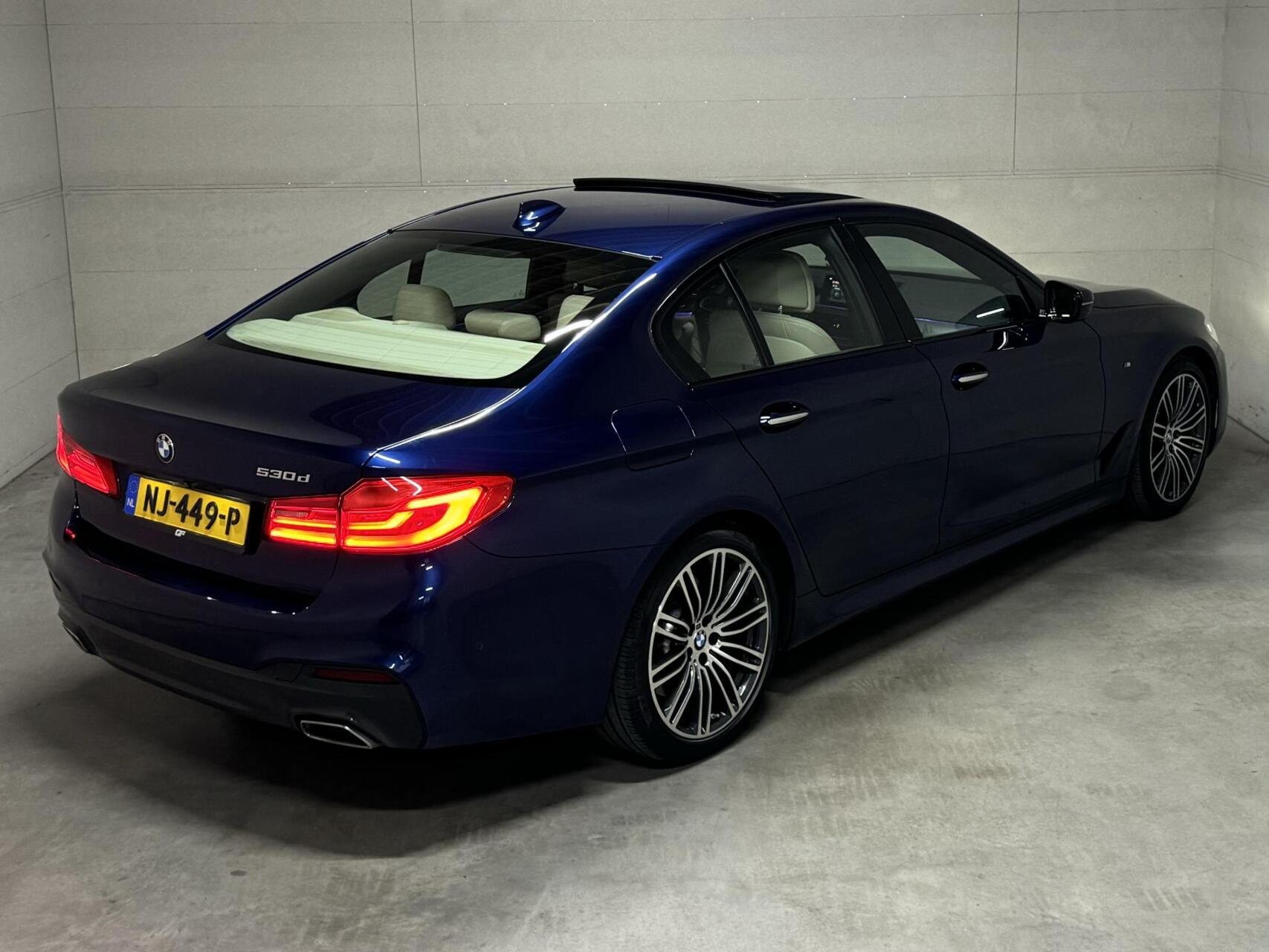 BMW 5 Serie 530d M-Sport Individual Pano HUD 360° Sfeer NAP