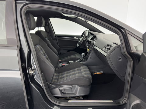 Volkswagen Golf 1.4 TSI GTE *FULL-LED | NAVI-FULLMAP | SPORT-SEATS | ECC | PDC | CRUISE | TOWBAR | 16''ALU*