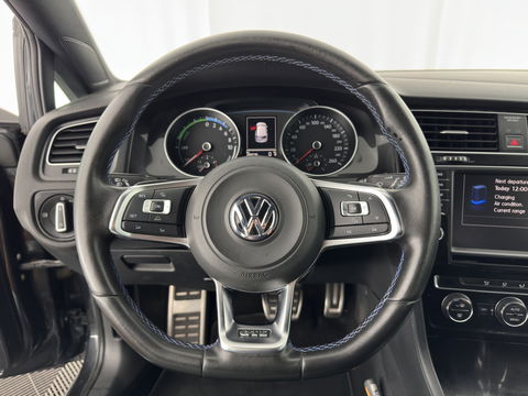 Volkswagen Golf 1.4 TSI GTE *FULL-LED | NAVI-FULLMAP | SPORT-SEATS | ECC | PDC | CRUISE | TOWBAR | 16''ALU*