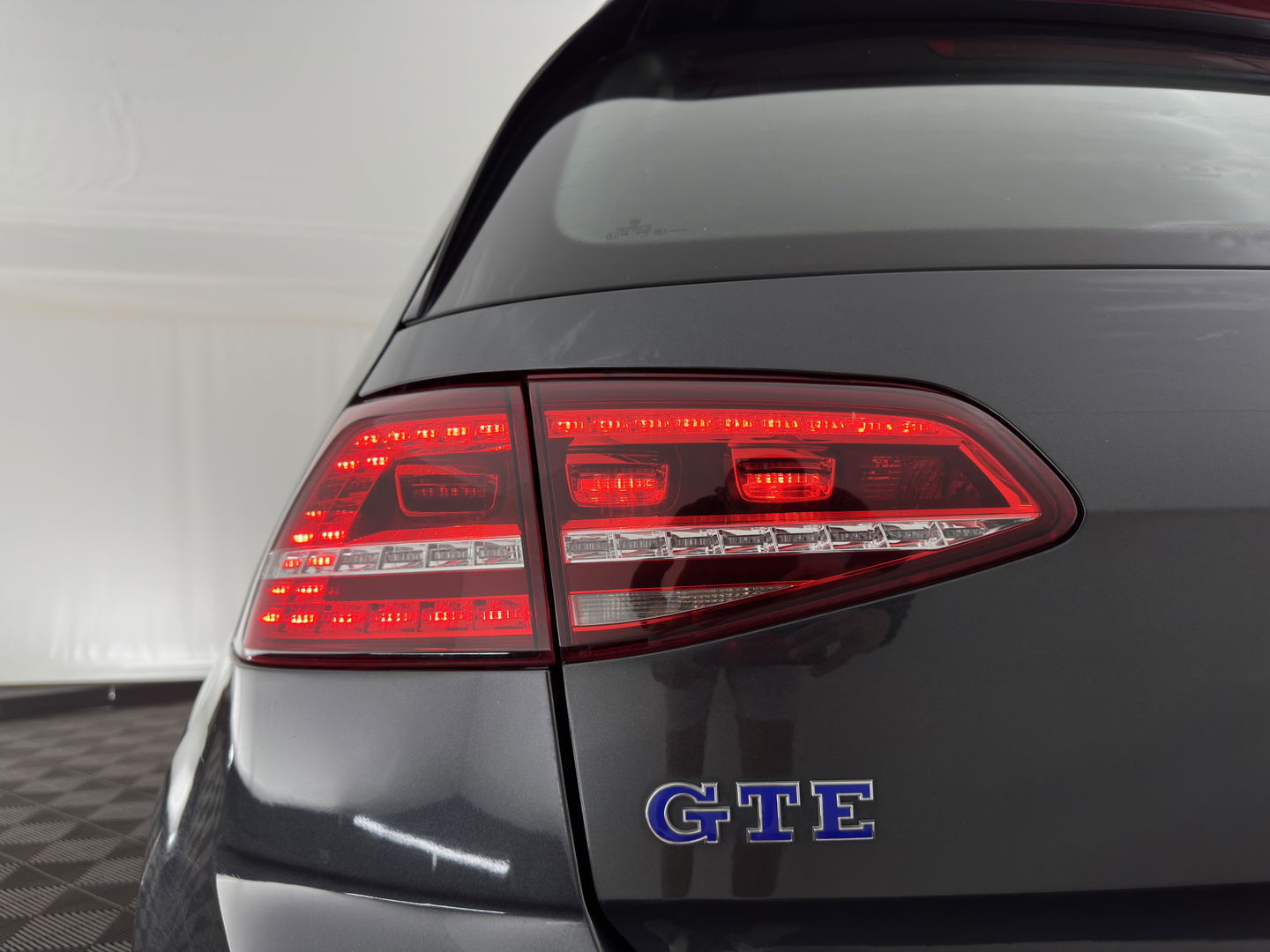 Volkswagen Golf 1.4 TSI GTE *FULL-LED | NAVI-FULLMAP | SPORT-SEATS | ECC | PDC | CRUISE | TOWBAR | 16''ALU*