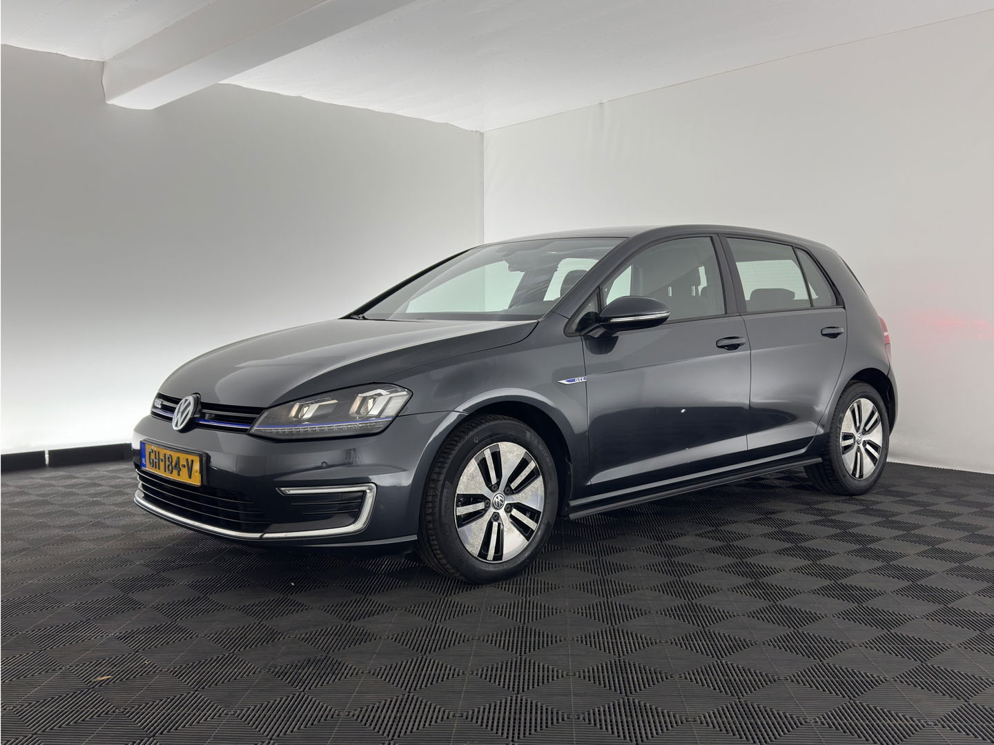 Volkswagen Golf 1.4 TSI GTE *FULL-LED | NAVI-FULLMAP | SPORT-SEATS | ECC | PDC | CRUISE | TOWBAR | 16''ALU*