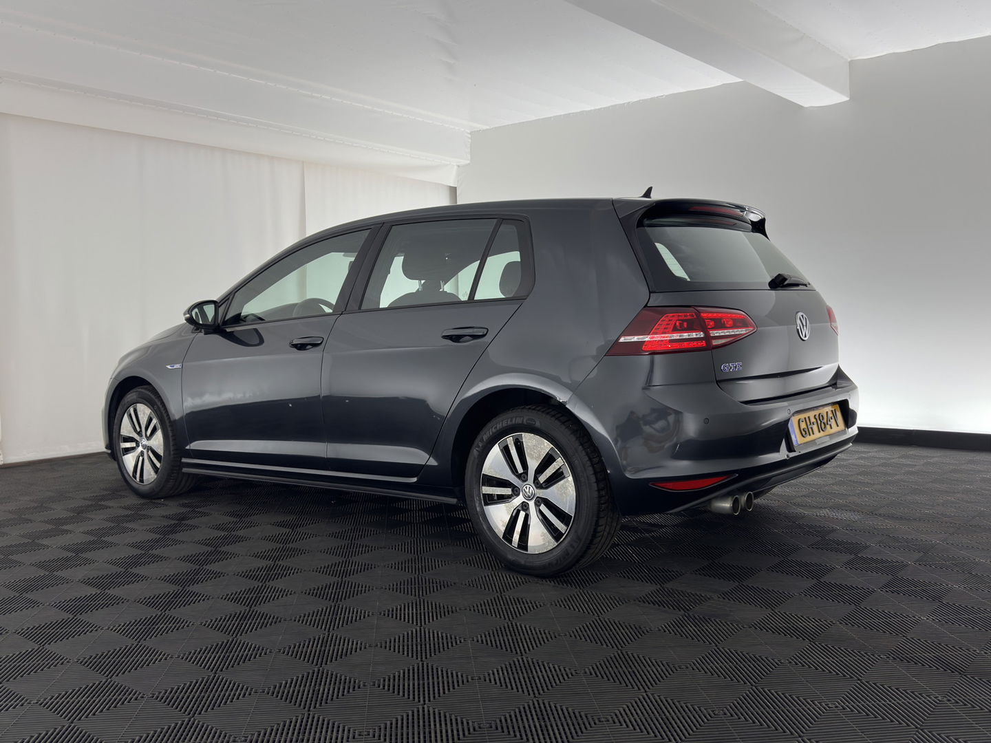 Volkswagen Golf 1.4 TSI GTE *FULL-LED | NAVI-FULLMAP | SPORT-SEATS | ECC | PDC | CRUISE | TOWBAR | 16''ALU*