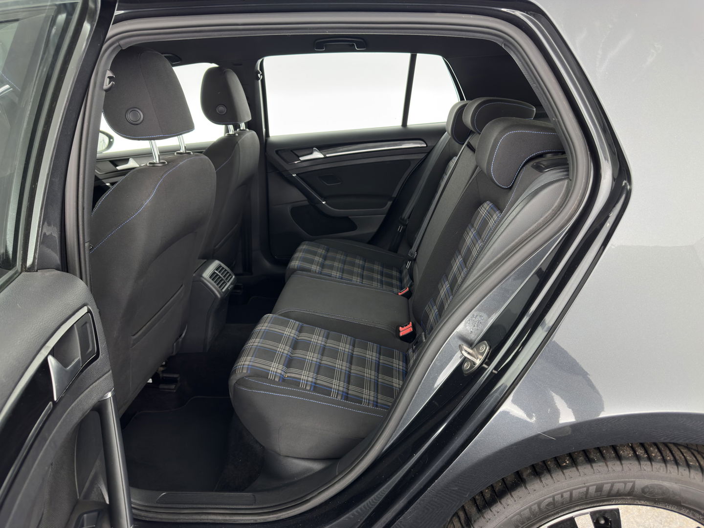 Volkswagen Golf 1.4 TSI GTE *FULL-LED | NAVI-FULLMAP | SPORT-SEATS | ECC | PDC | CRUISE | TOWBAR | 16''ALU*