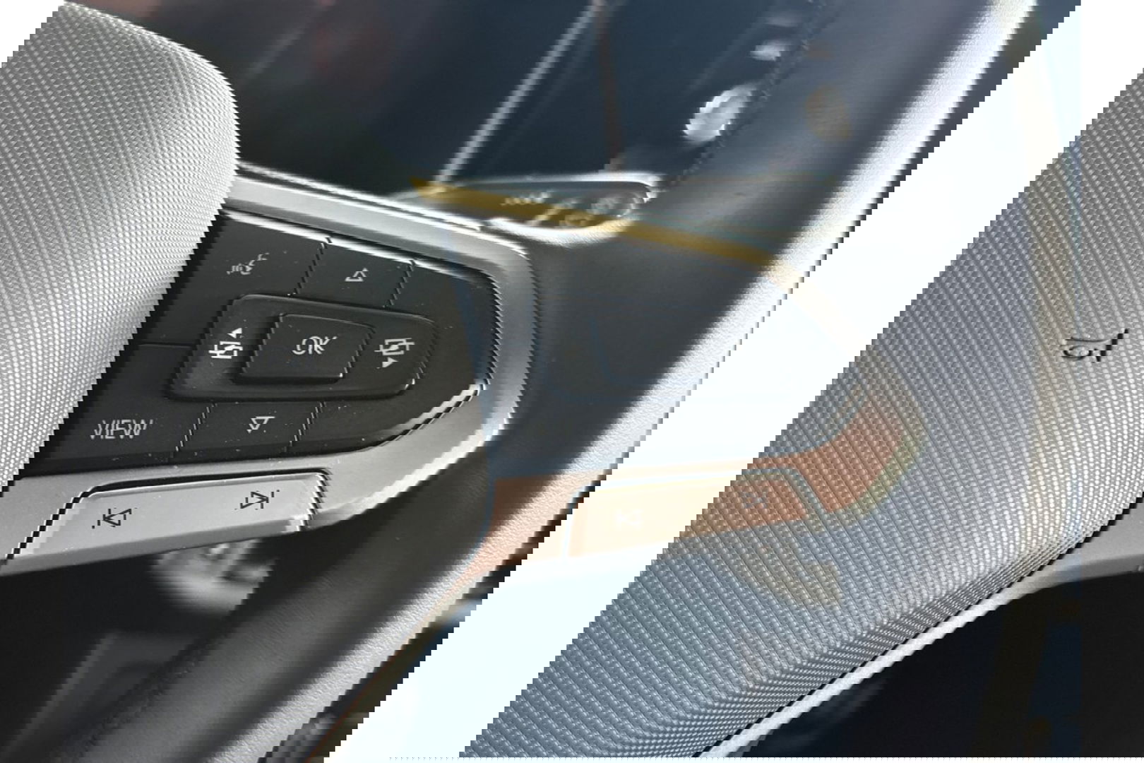 Volkswagen Taigo 1.0 TSI R-LINE AIRCO NAVI CARPLAY PDC STOELVERW.