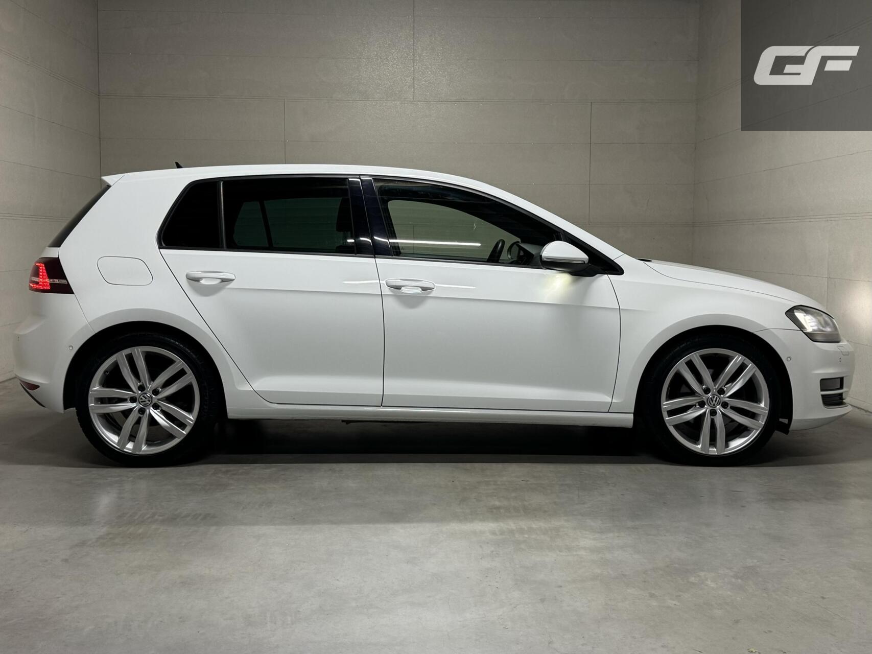Volkswagen Golf 1.4 TSI Highline R-Line Navi Cruise PDC Led