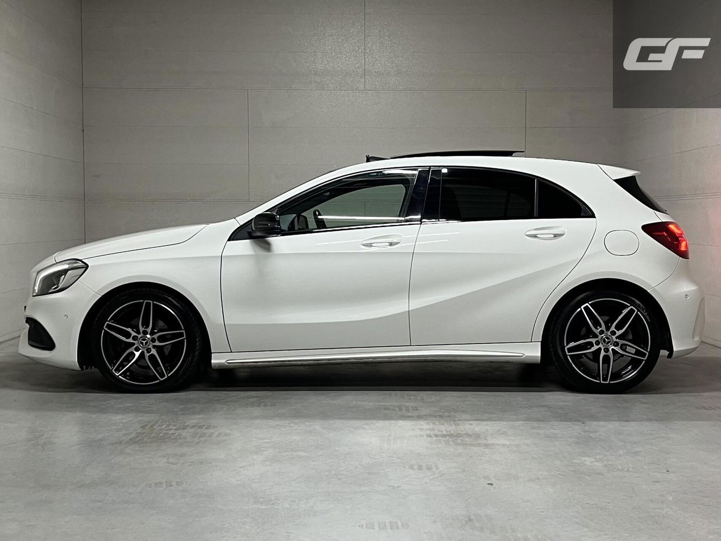 Mercedes-Benz A-Klasse 200 AMG Night Pano Navi Cruise Camera NAP