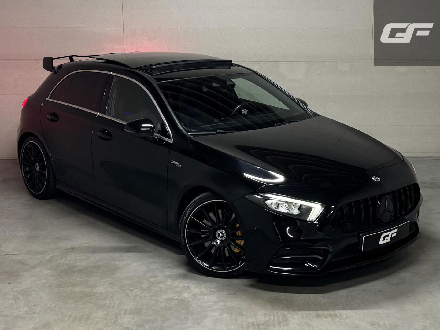 Mercedes-Benz A-Klasse AMG 35 4MATIC Pano Sfeer Akrapovič Camera