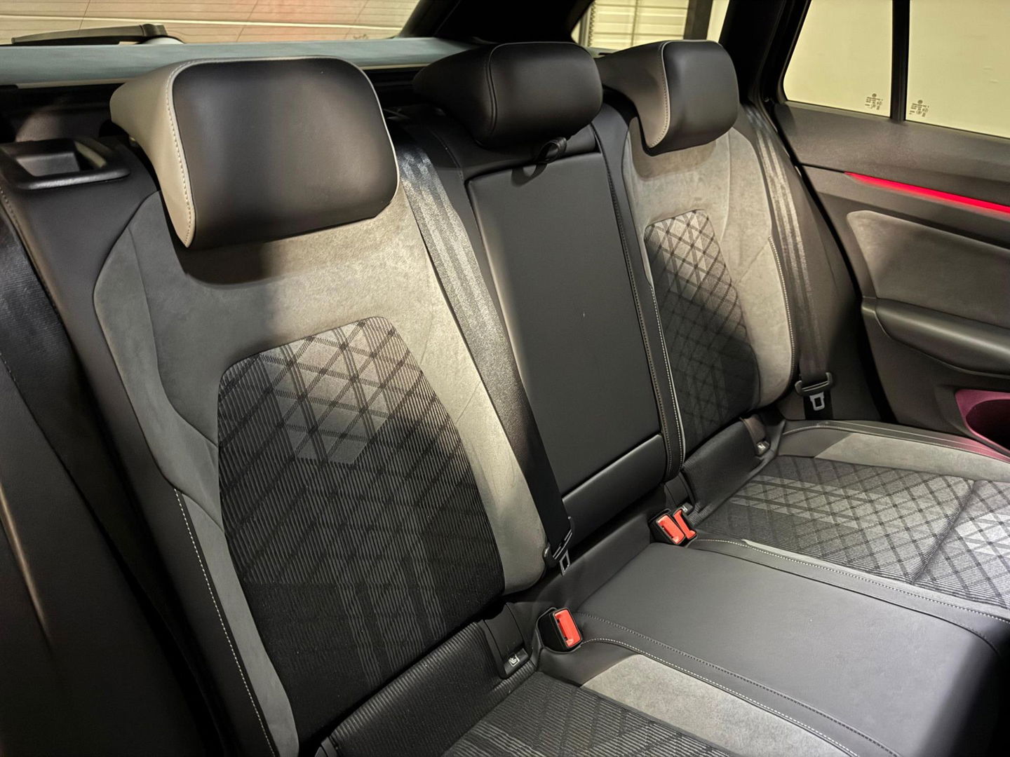 Volkswagen GOLF Variant 2.0 4Motion R-LINE PANO KEYLESS'