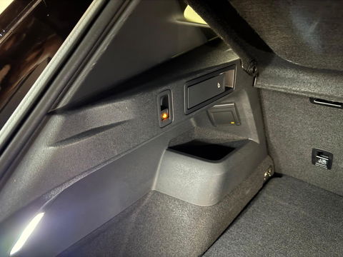 Volkswagen Tiguan 1.5 eTSI R-Line Edition PANO KEYLESS CAM