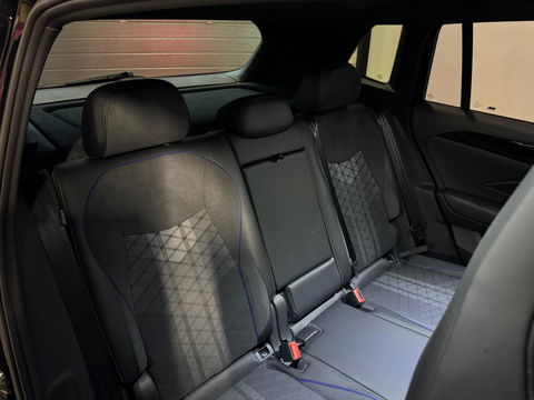 Volkswagen Tiguan 1.5 eTSI R-Line Edition PANO KEYLESS CAM