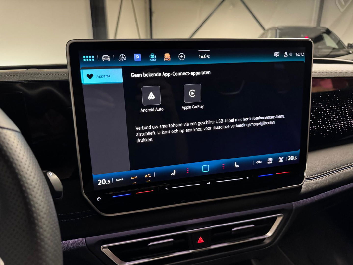 Volkswagen Tiguan 1.5 eTSI R-Line Edition PANO KEYLESS CAM