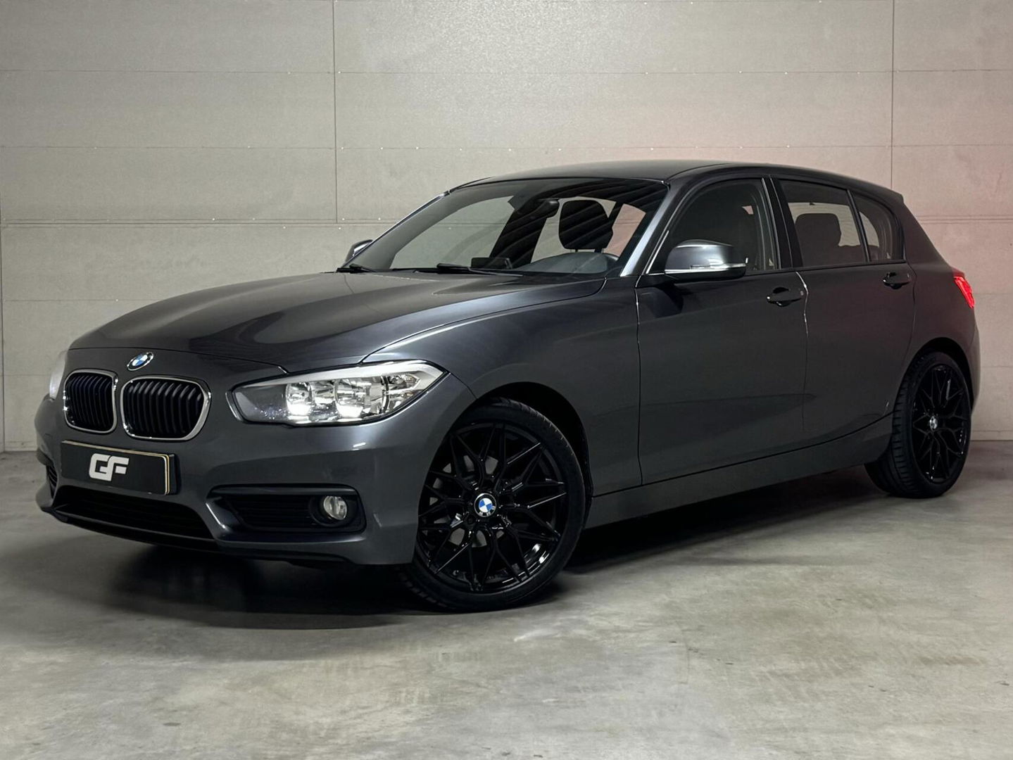 BMW 1 Serie 118i Sport Line Navi Cruise Trekh. NAP