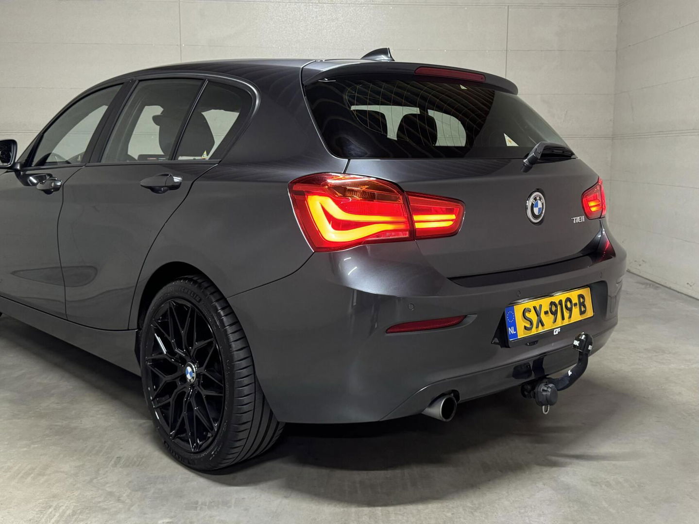 BMW 1 Serie 118i Sport Line Navi Cruise Trekh. NAP