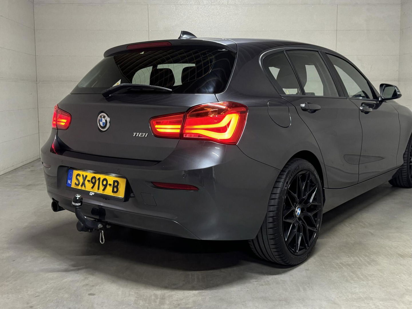 BMW 1 Serie 118i Sport Line Navi Cruise Trekh. NAP