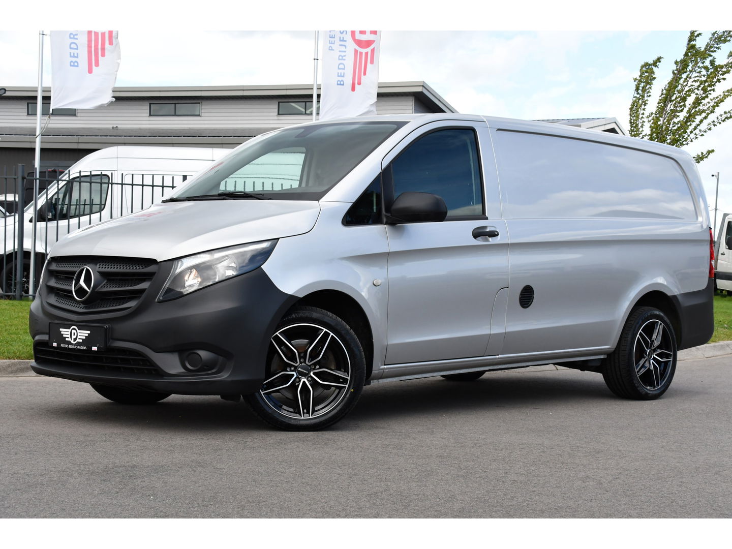 Mercedes-Benz Vito 116 CDI L2 PB Edition Camera, Cruise, Stoelverwarming, 164pk, Automaat, multimedia, 2 x Stoel,