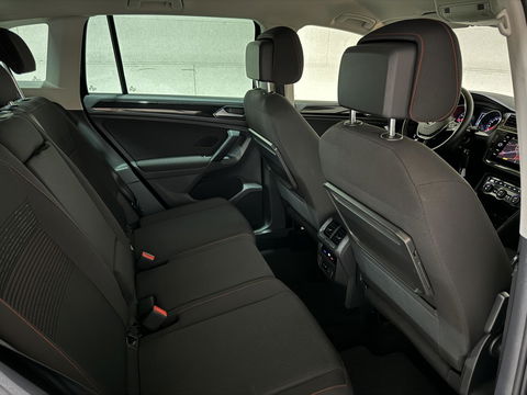 Volkswagen Tiguan 1.4 TSI ACT Carplay ACC Stoelver. Camera Trekh.