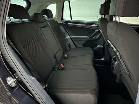 Volkswagen Tiguan 1.4 TSI ACT Carplay ACC Stoelver. Camera Trekh.