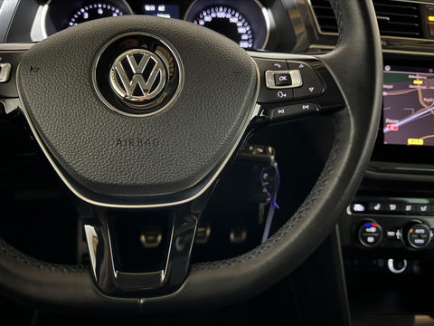 Volkswagen Tiguan 1.4 TSI ACT Carplay ACC Stoelver. Camera Trekh.