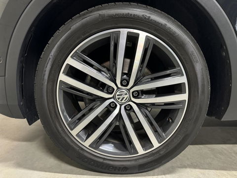 Volkswagen Tiguan 1.4 TSI ACT Carplay ACC Stoelver. Camera Trekh.