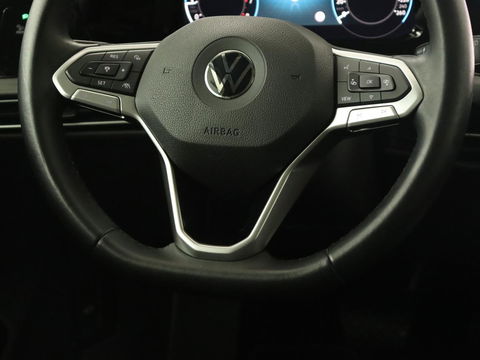 Volkswagen Golf 1.5 eTSI Style | Panoramadak | Automaat 1.5 eTSI Style | Panoramadak | Automaat | Navigatie | Memory | Adaptive cruise | Camera | Park assist | Carplay | Sfeerverlichting | Lane assist