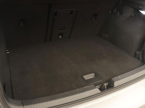 Volkswagen Golf 1.5 eTSI Style | Panoramadak | Automaat 1.5 eTSI Style | Panoramadak | Automaat | Navigatie | Memory | Adaptive cruise | Camera | Park assist | Carplay | Sfeerverlichting | Lane assist