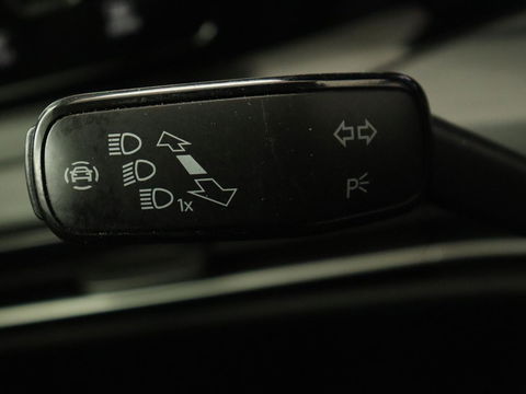 Volkswagen Golf 1.5 eTSI Style | Panoramadak | Automaat 1.5 eTSI Style | Panoramadak | Automaat | Navigatie | Memory | Adaptive cruise | Camera | Park assist | Carplay | Sfeerverlichting | Lane assist