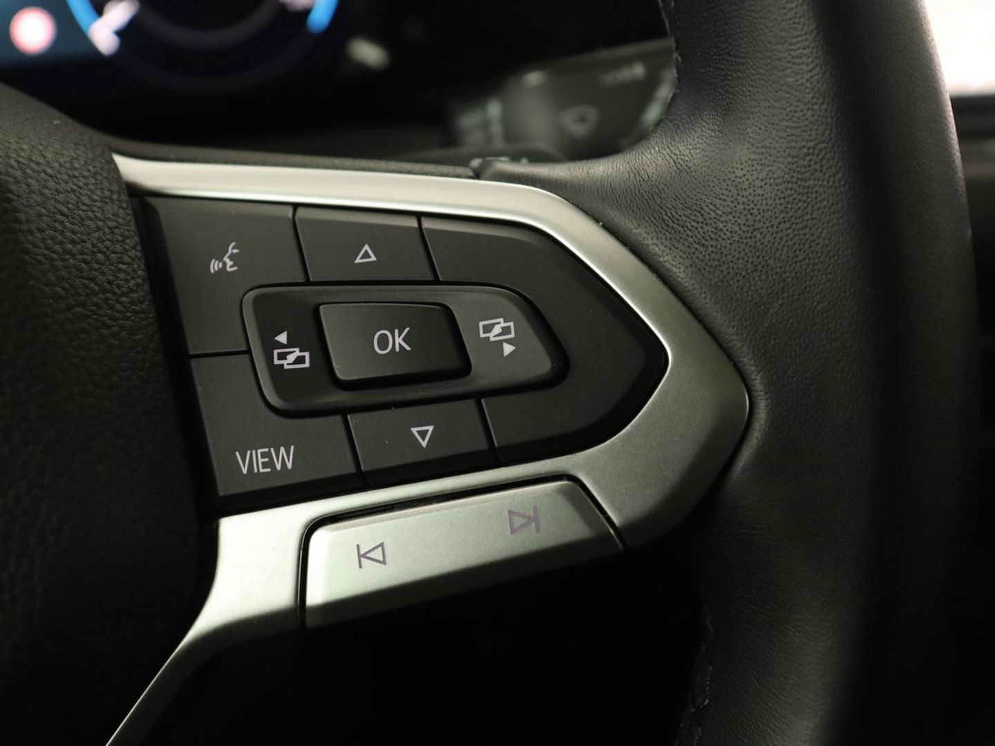 Volkswagen Golf 1.5 eTSI Style | Panoramadak | Automaat 1.5 eTSI Style | Panoramadak | Automaat | Navigatie | Memory | Adaptive cruise | Camera | Park assist | Carplay | Sfeerverlichting | Lane assist