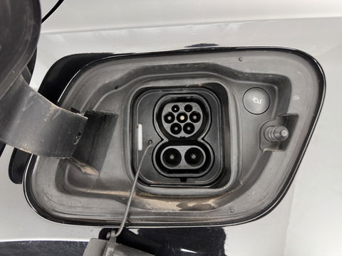 Volvo XC40 Recharge P8 AWD R-Design [ 3-Fase ] { SOH-89%} (INCL-BTW) *PANO | LEATHER-ALCANTARA | DIGI-COCKPIT | FULL-LED | PREMIUM-AUDIO | CARPLAY | KEYLESS | NAVI-FULLMAP | ECC | PDC | HEATED-SPORTSEATS | BLIS | PRIVACY-GLASS | 19''ALU*